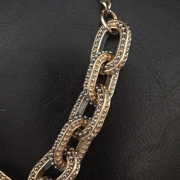 New Steve Madden Gold Link Chain Necklace - Picture 2 of 2